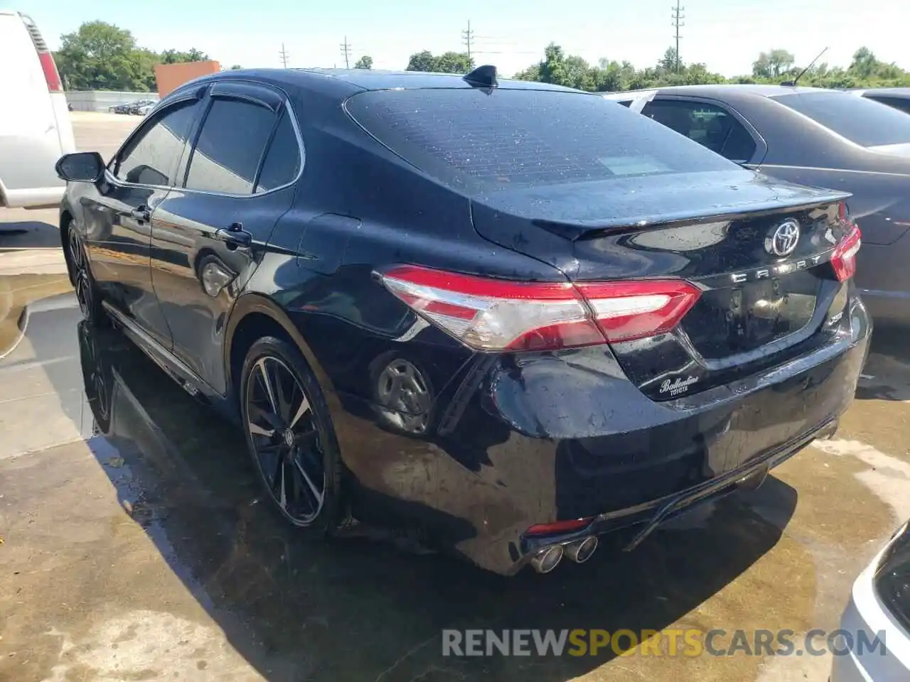 3 Photograph of a damaged car 4T1K61AK1LU900797 TOYOTA CAMRY 2020