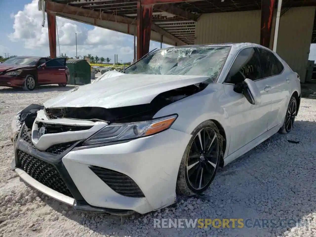 2 Photograph of a damaged car 4T1K61AK1LU906227 TOYOTA CAMRY 2020