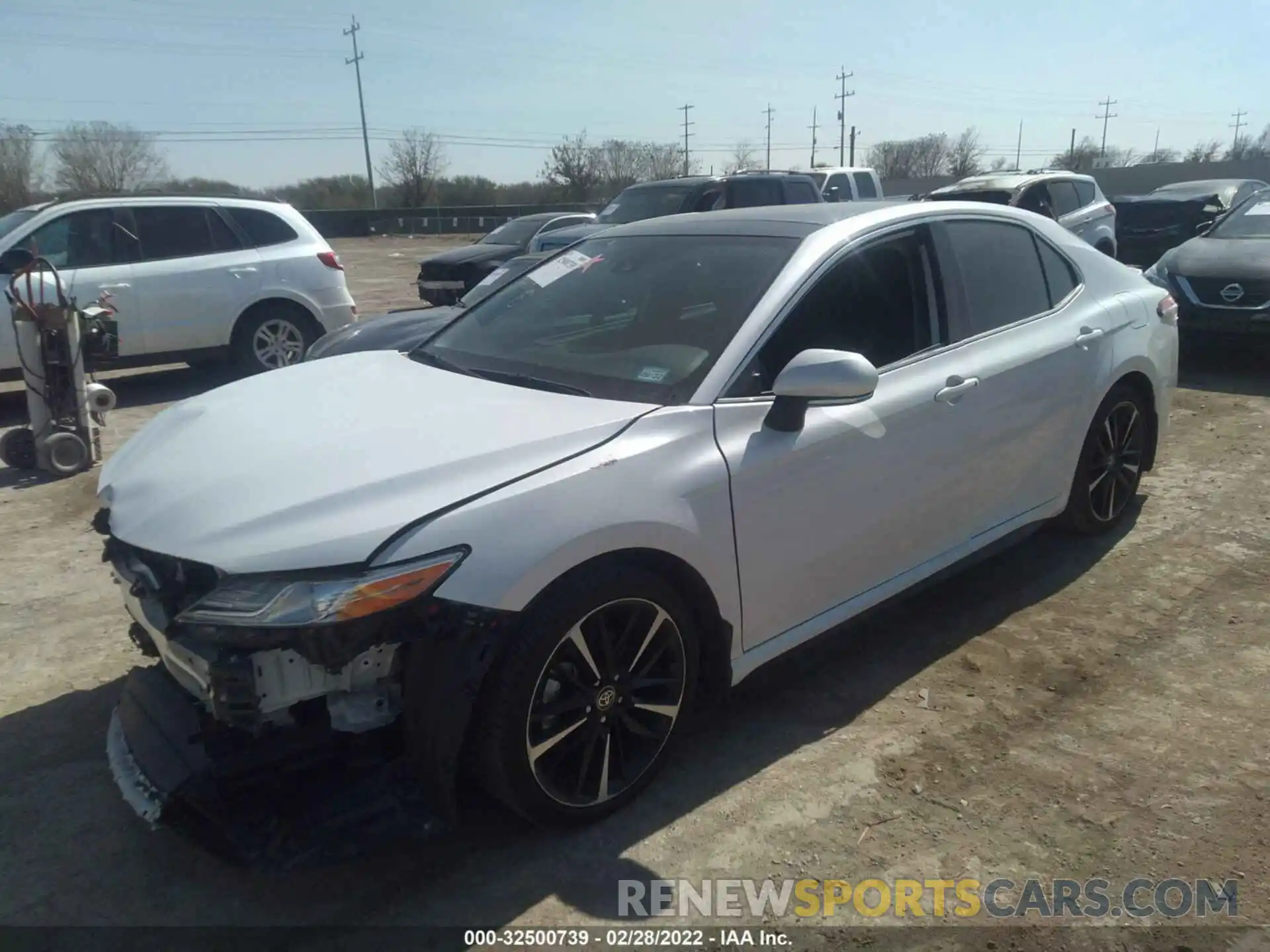 2 Photograph of a damaged car 4T1K61AK1LU959610 TOYOTA CAMRY 2020