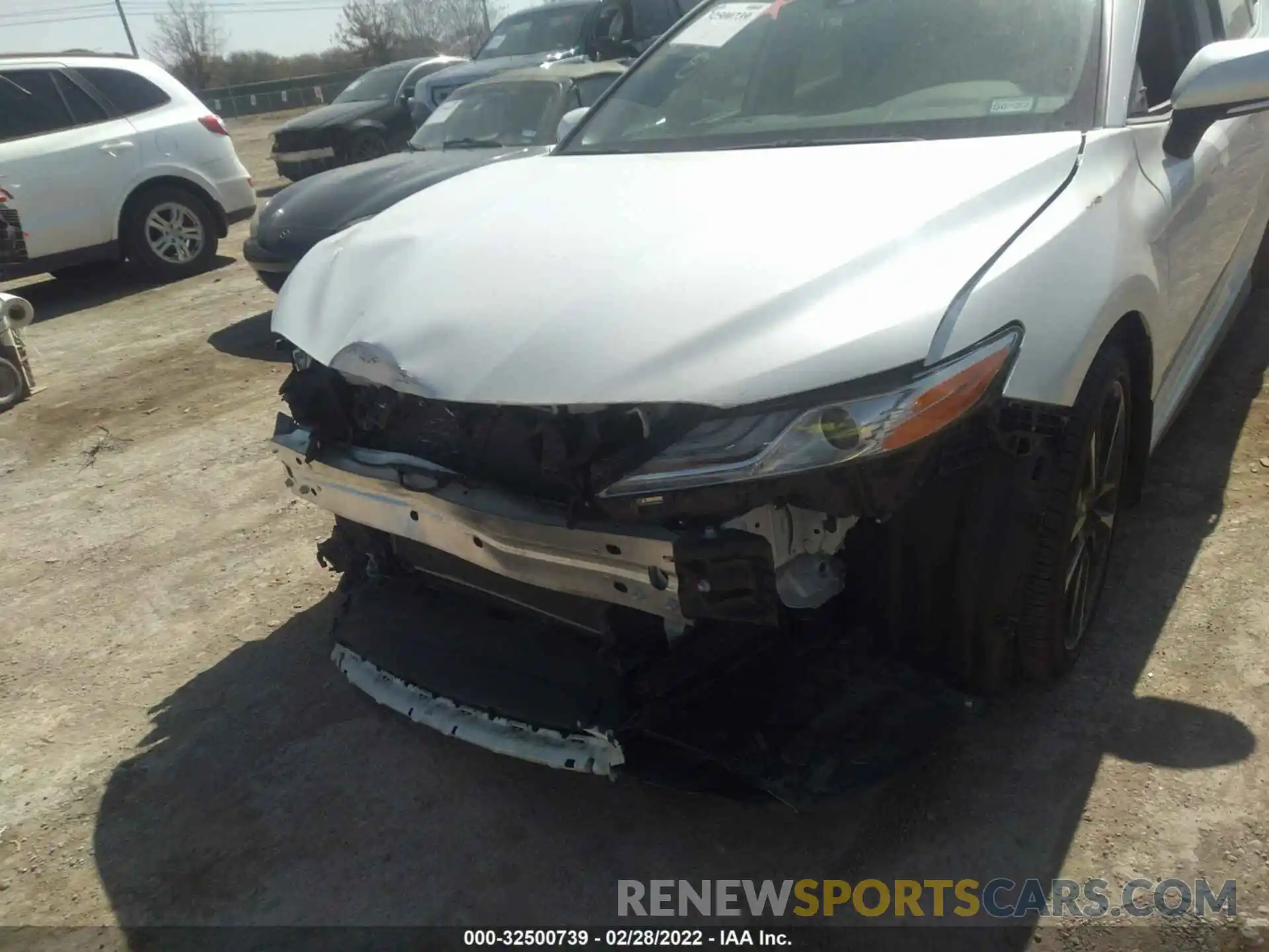 6 Photograph of a damaged car 4T1K61AK1LU959610 TOYOTA CAMRY 2020