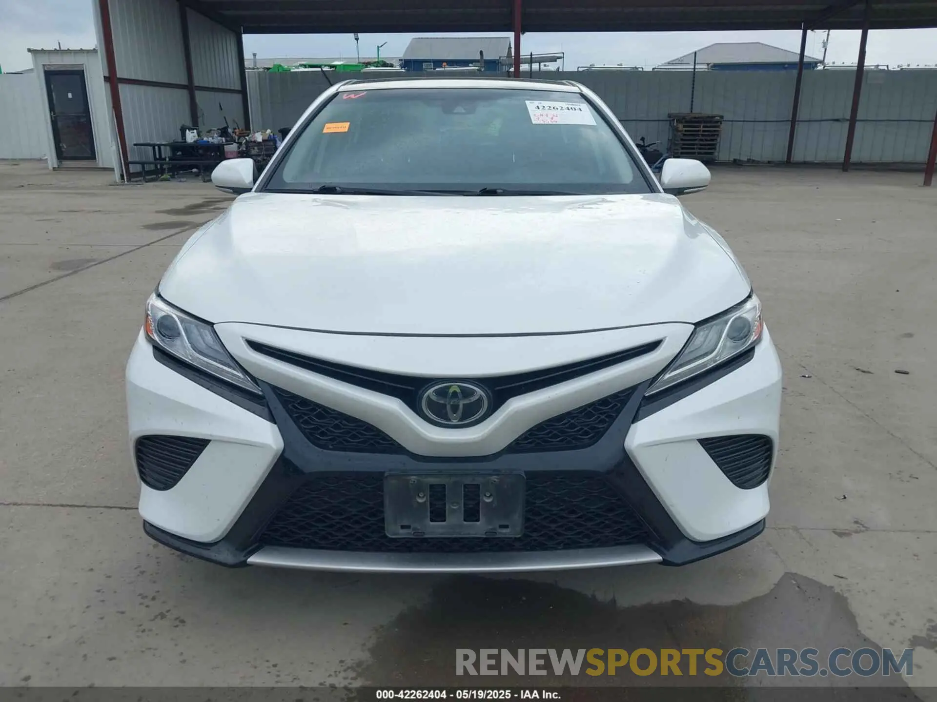 12 Photograph of a damaged car 4T1K61AK2LU315713 TOYOTA CAMRY 2020