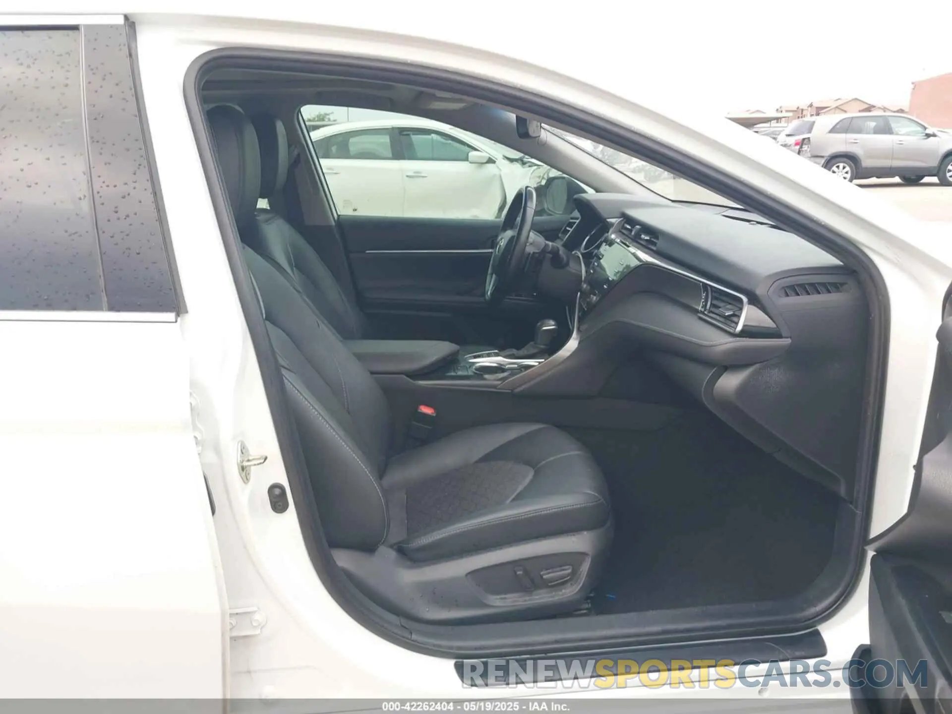 5 Photograph of a damaged car 4T1K61AK2LU315713 TOYOTA CAMRY 2020