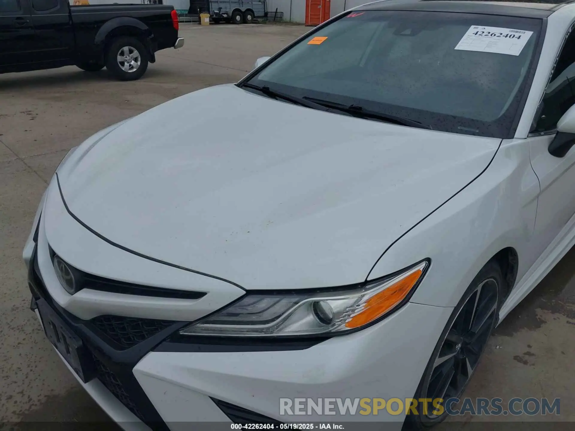 6 Photograph of a damaged car 4T1K61AK2LU315713 TOYOTA CAMRY 2020