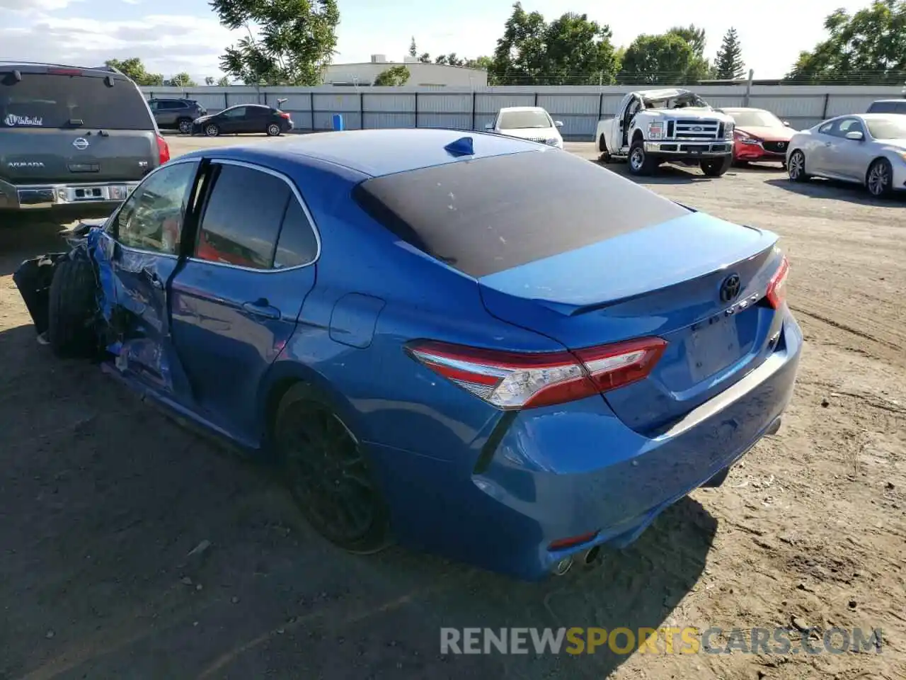 3 Photograph of a damaged car 4T1K61AK2LU319311 TOYOTA CAMRY 2020