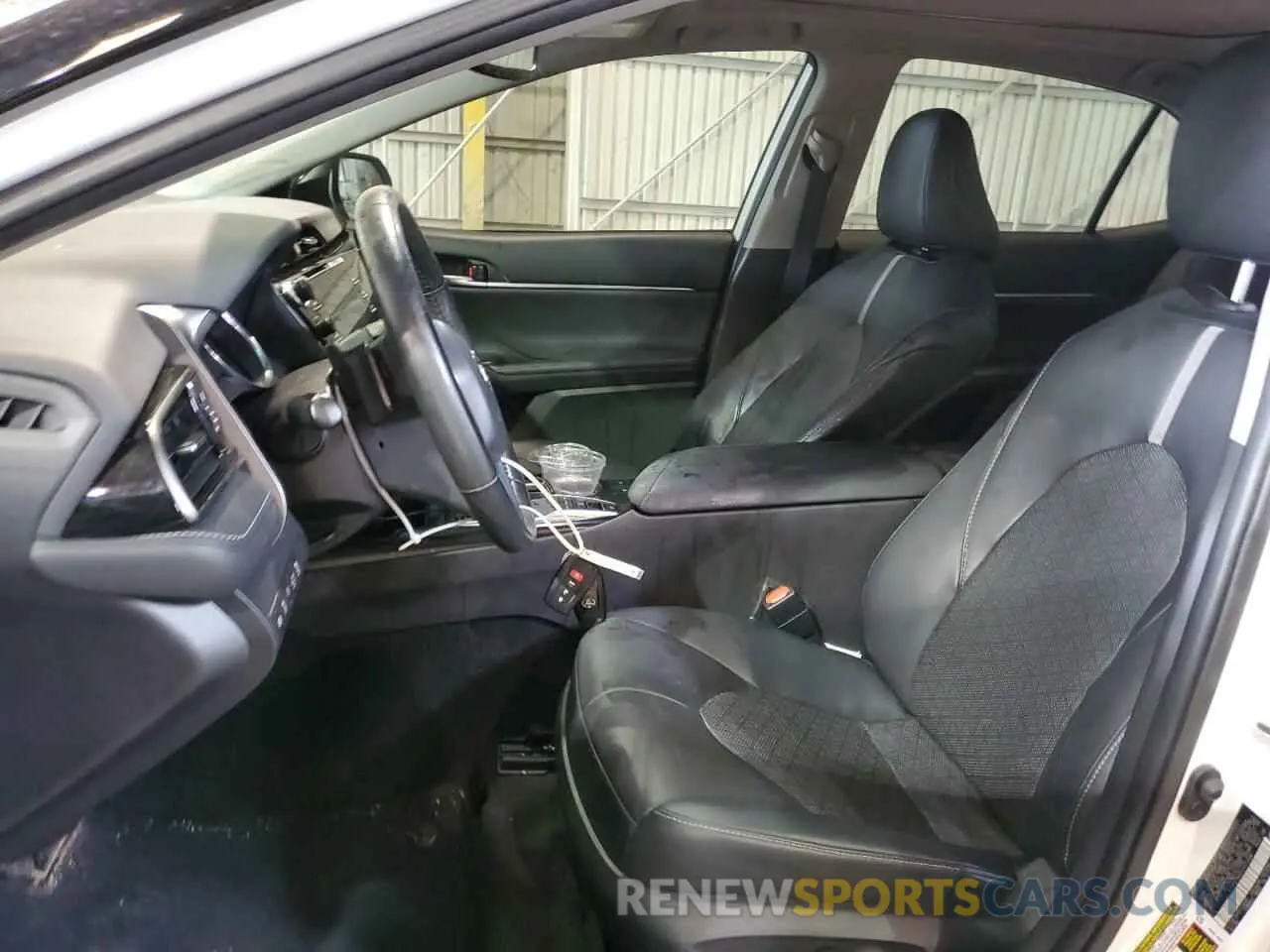 7 Photograph of a damaged car 4T1K61AK2LU353586 TOYOTA CAMRY 2020