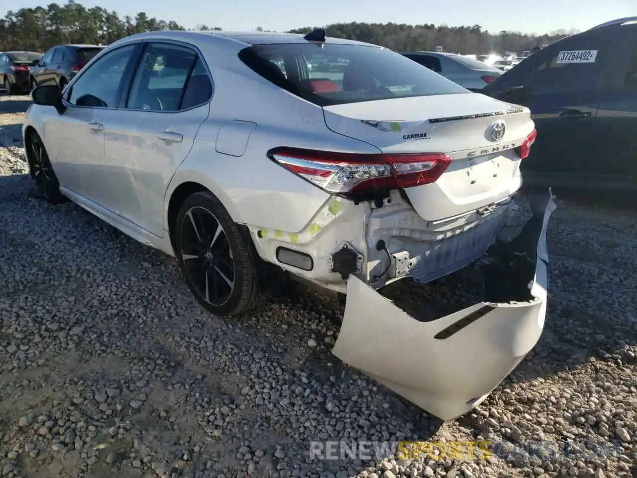 3 Photograph of a damaged car 4T1K61AK2LU356021 TOYOTA CAMRY 2020