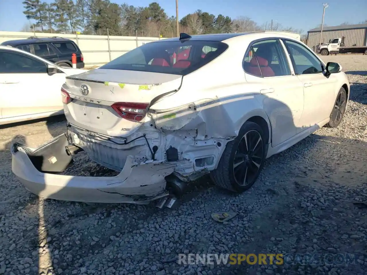 4 Photograph of a damaged car 4T1K61AK2LU356021 TOYOTA CAMRY 2020