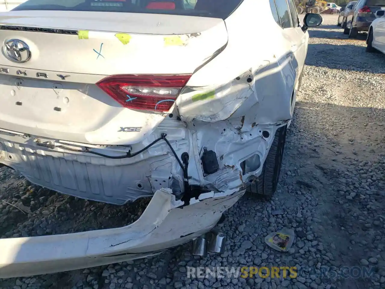 9 Photograph of a damaged car 4T1K61AK2LU356021 TOYOTA CAMRY 2020