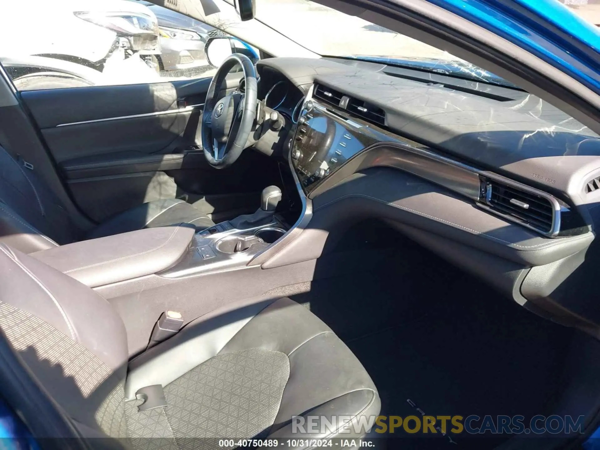 5 Photograph of a damaged car 4T1K61AK2LU385034 TOYOTA CAMRY 2020