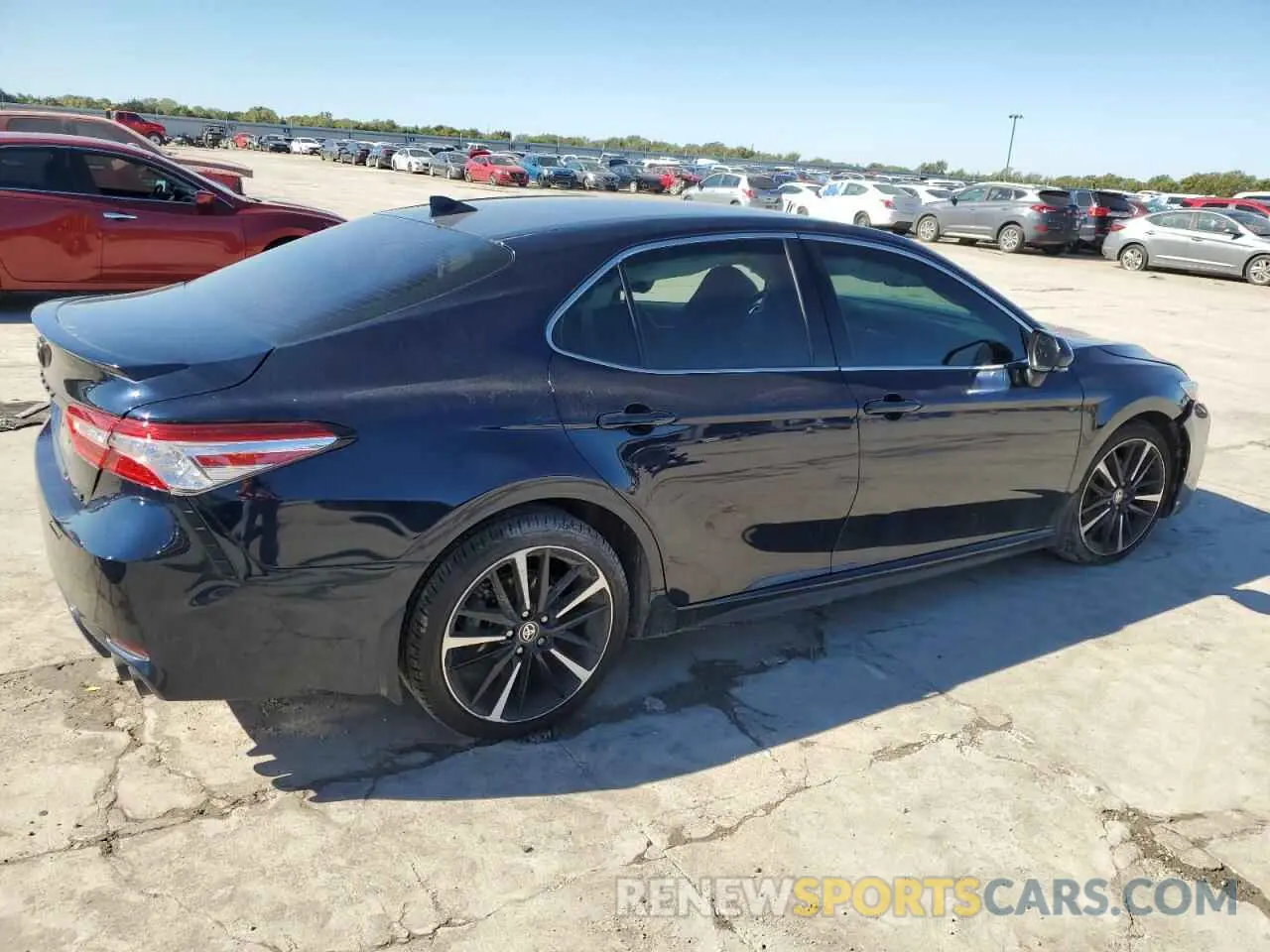 3 Photograph of a damaged car 4T1K61AK2LU500635 TOYOTA CAMRY 2020