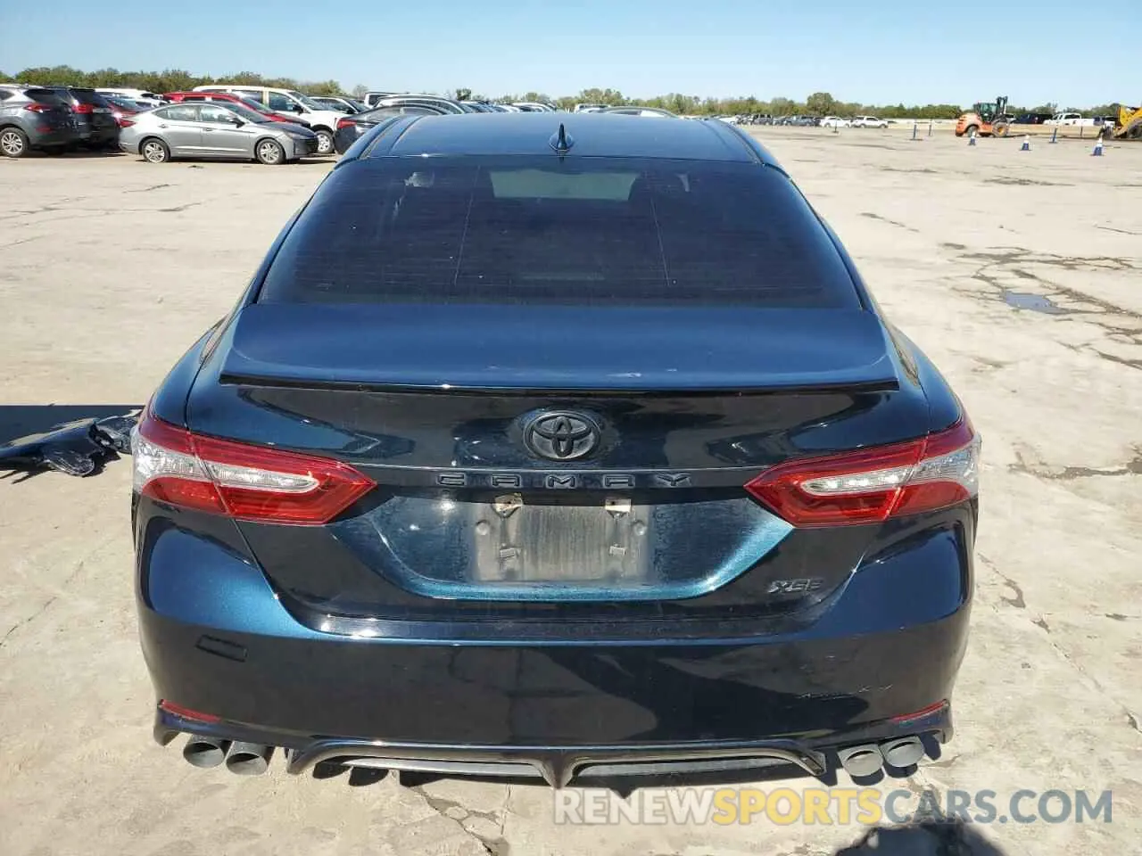 6 Photograph of a damaged car 4T1K61AK2LU500635 TOYOTA CAMRY 2020