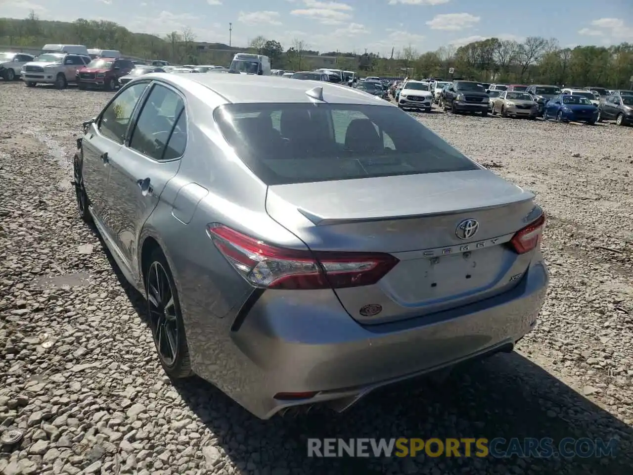 3 Photograph of a damaged car 4T1K61AK2LU896887 TOYOTA CAMRY 2020