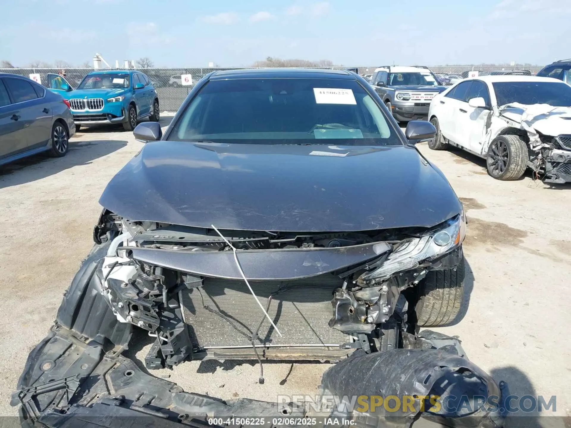 13 Photograph of a damaged car 4T1K61AK2LU915924 TOYOTA CAMRY 2020