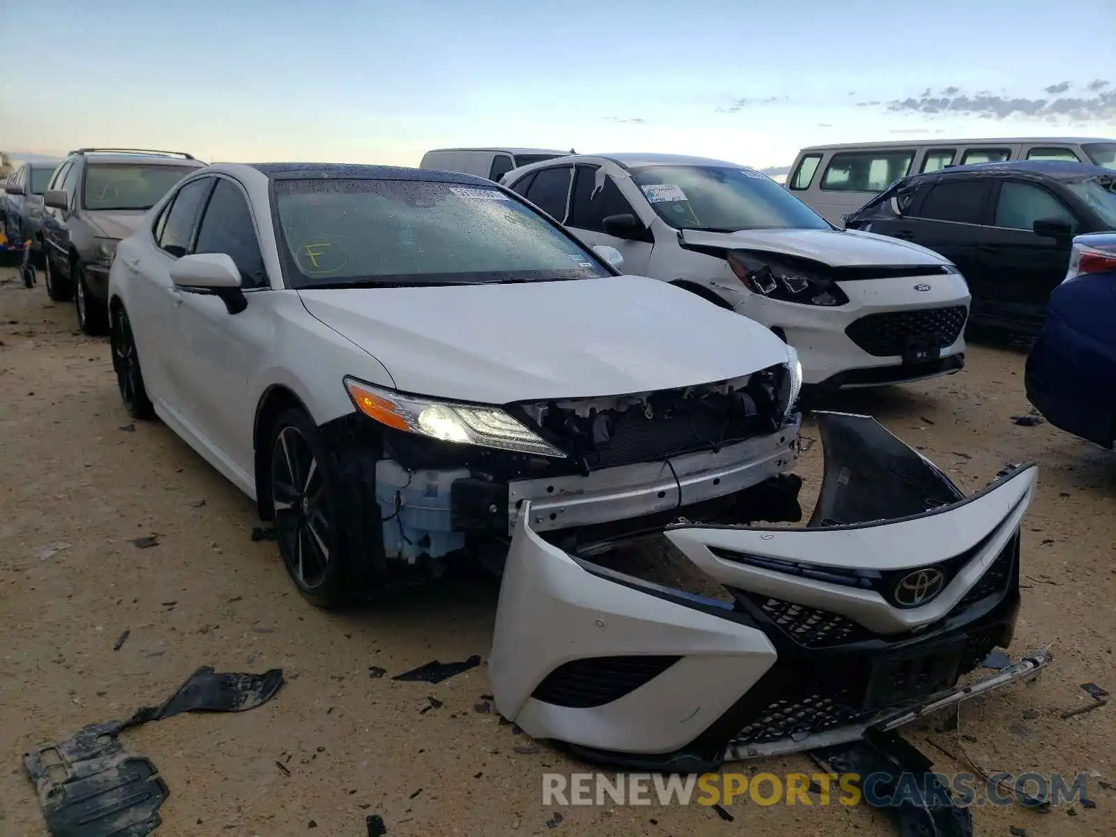 1 Photograph of a damaged car 4T1K61AK2LU919696 TOYOTA CAMRY 2020