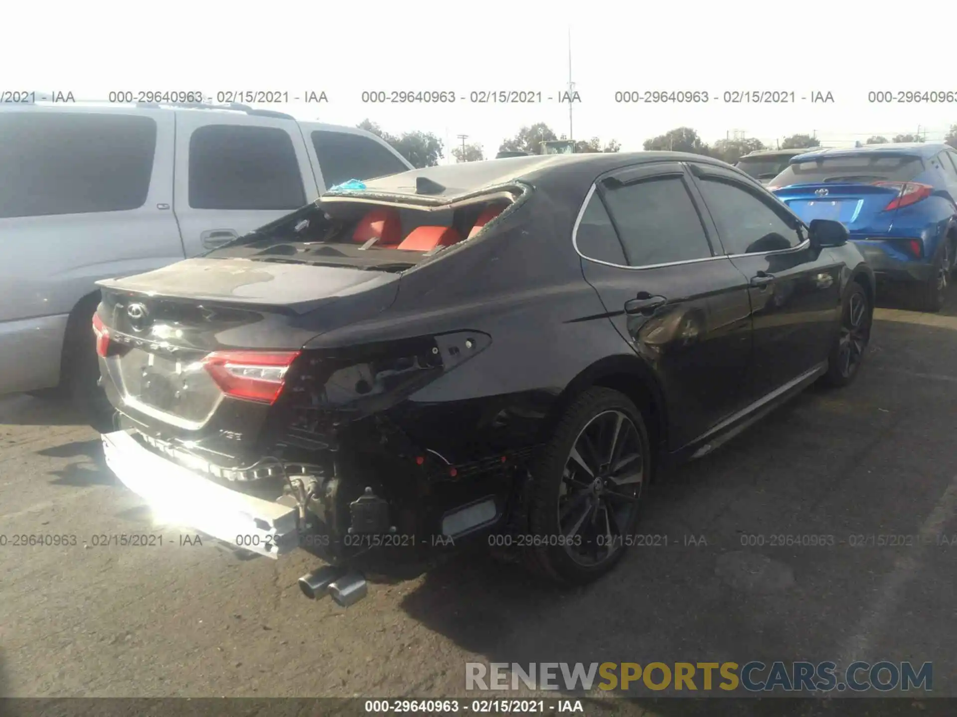 4 Photograph of a damaged car 4T1K61AK2LU947305 TOYOTA CAMRY 2020