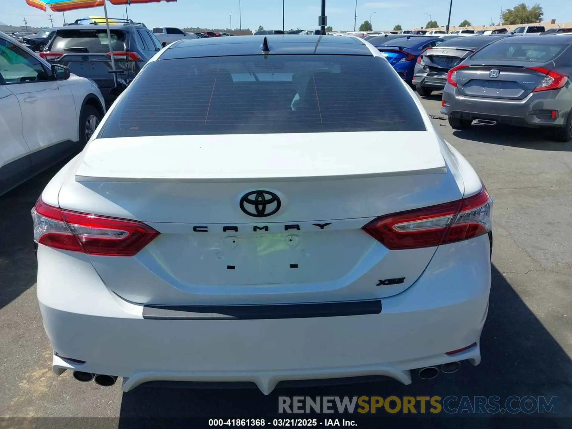 16 Photograph of a damaged car 4T1K61AK2LU980563 TOYOTA CAMRY 2020