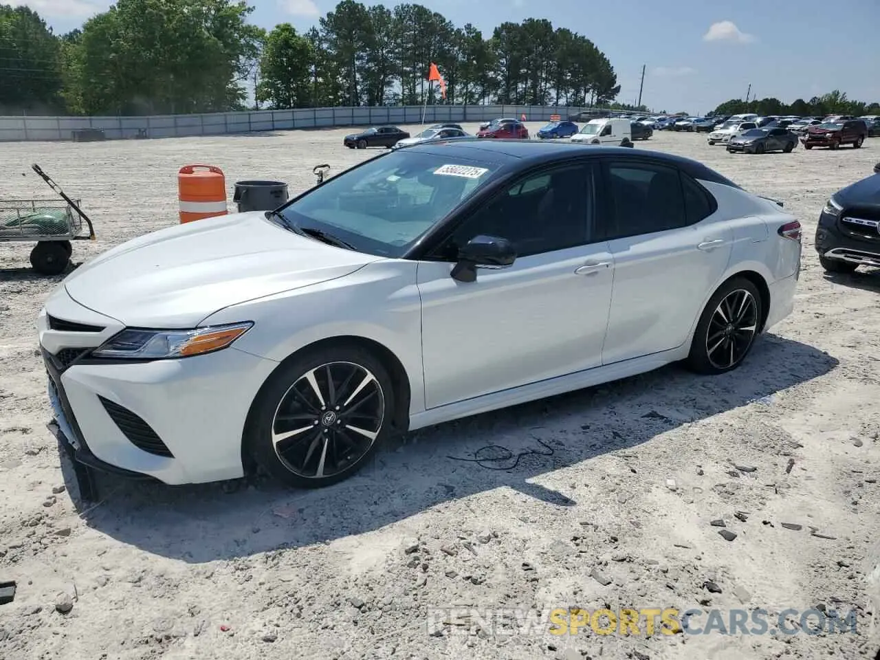1 Photograph of a damaged car 4T1K61AK3LU301075 TOYOTA CAMRY 2020