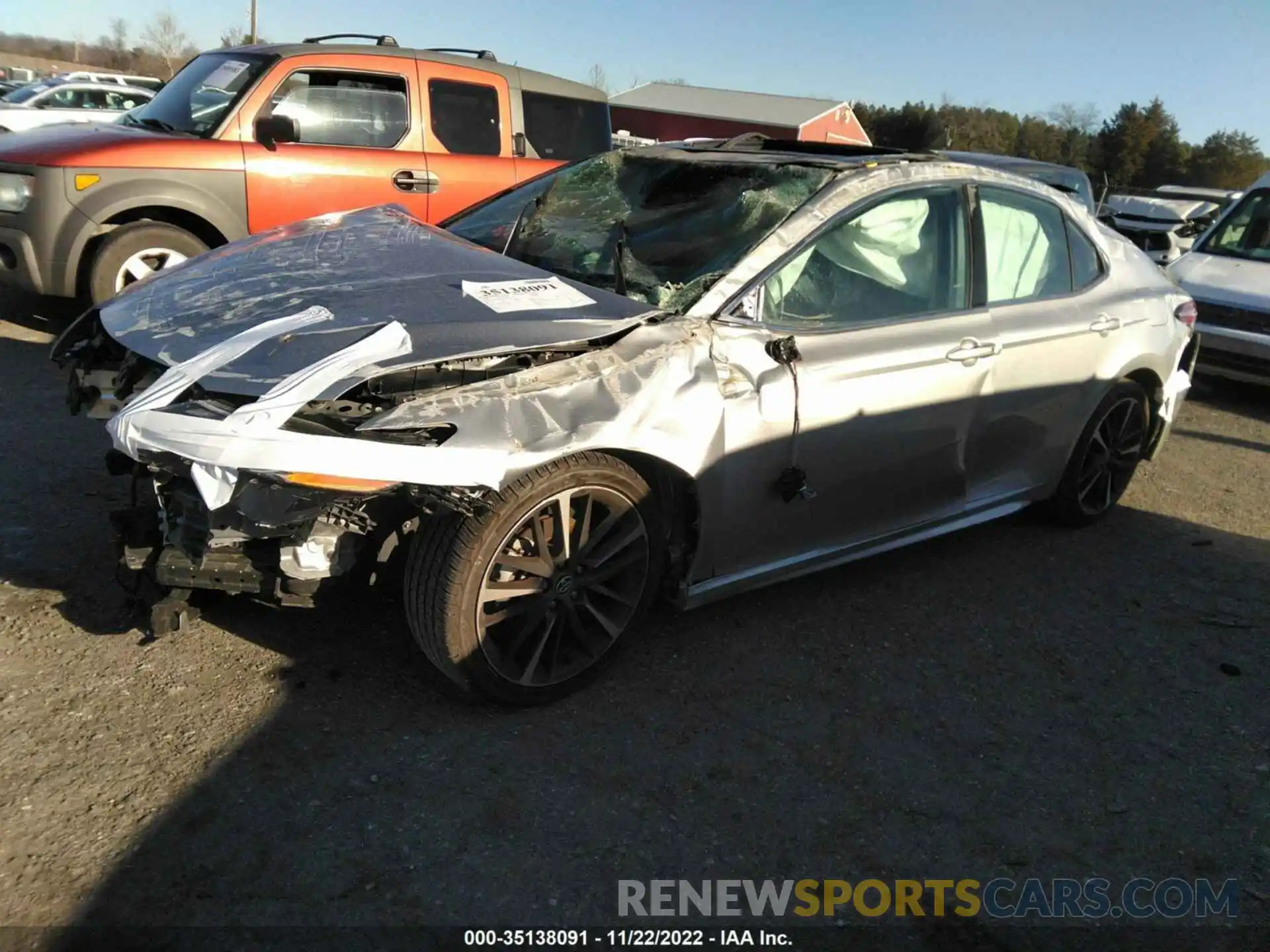 2 Photograph of a damaged car 4T1K61AK3LU303182 TOYOTA CAMRY 2020