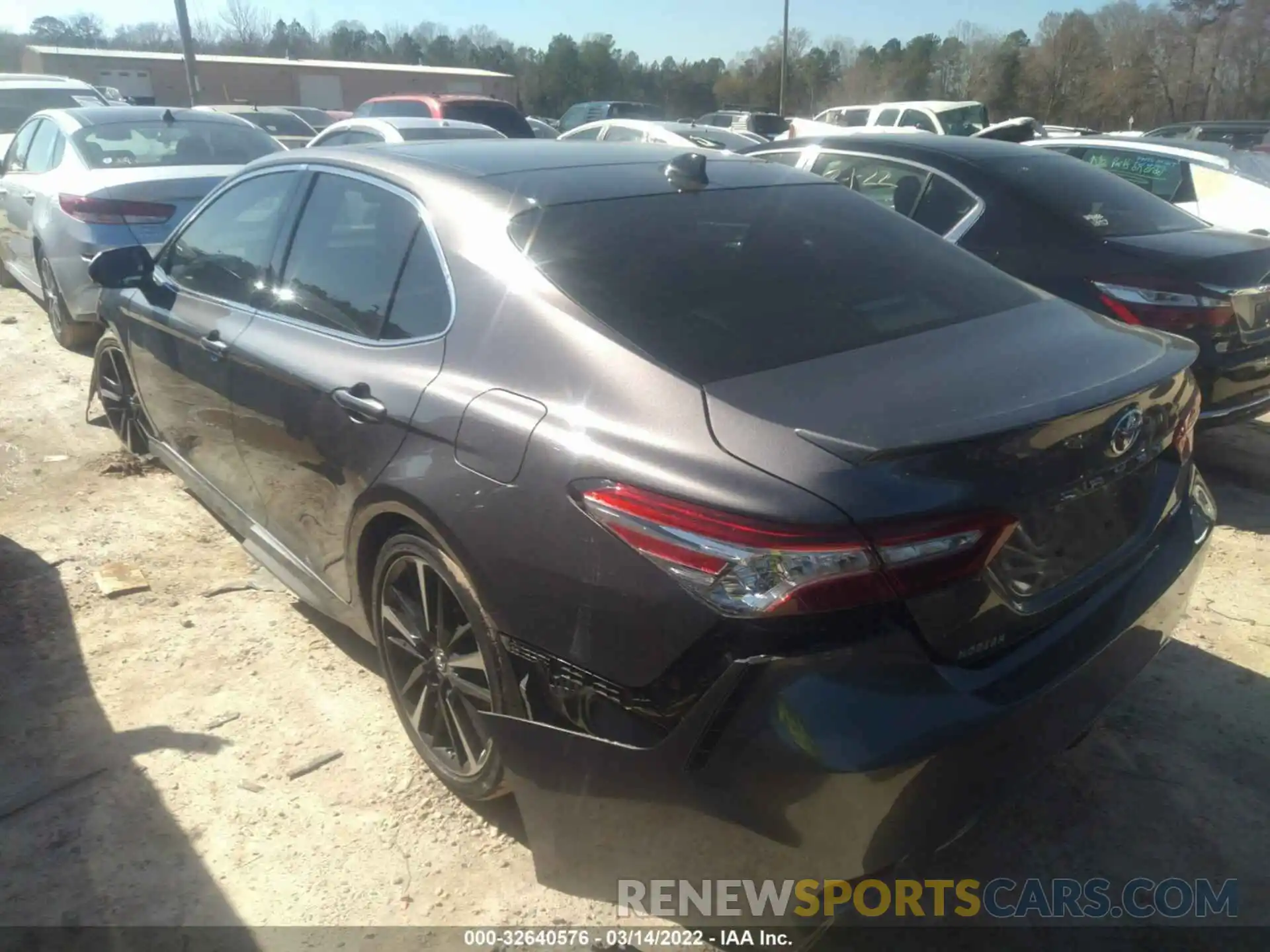 3 Photograph of a damaged car 4T1K61AK3LU310519 TOYOTA CAMRY 2020