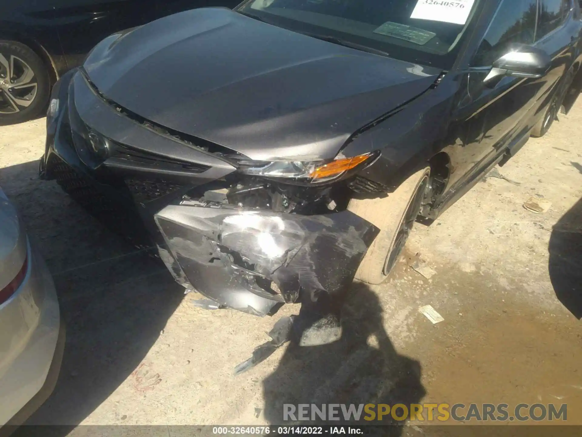 6 Photograph of a damaged car 4T1K61AK3LU310519 TOYOTA CAMRY 2020