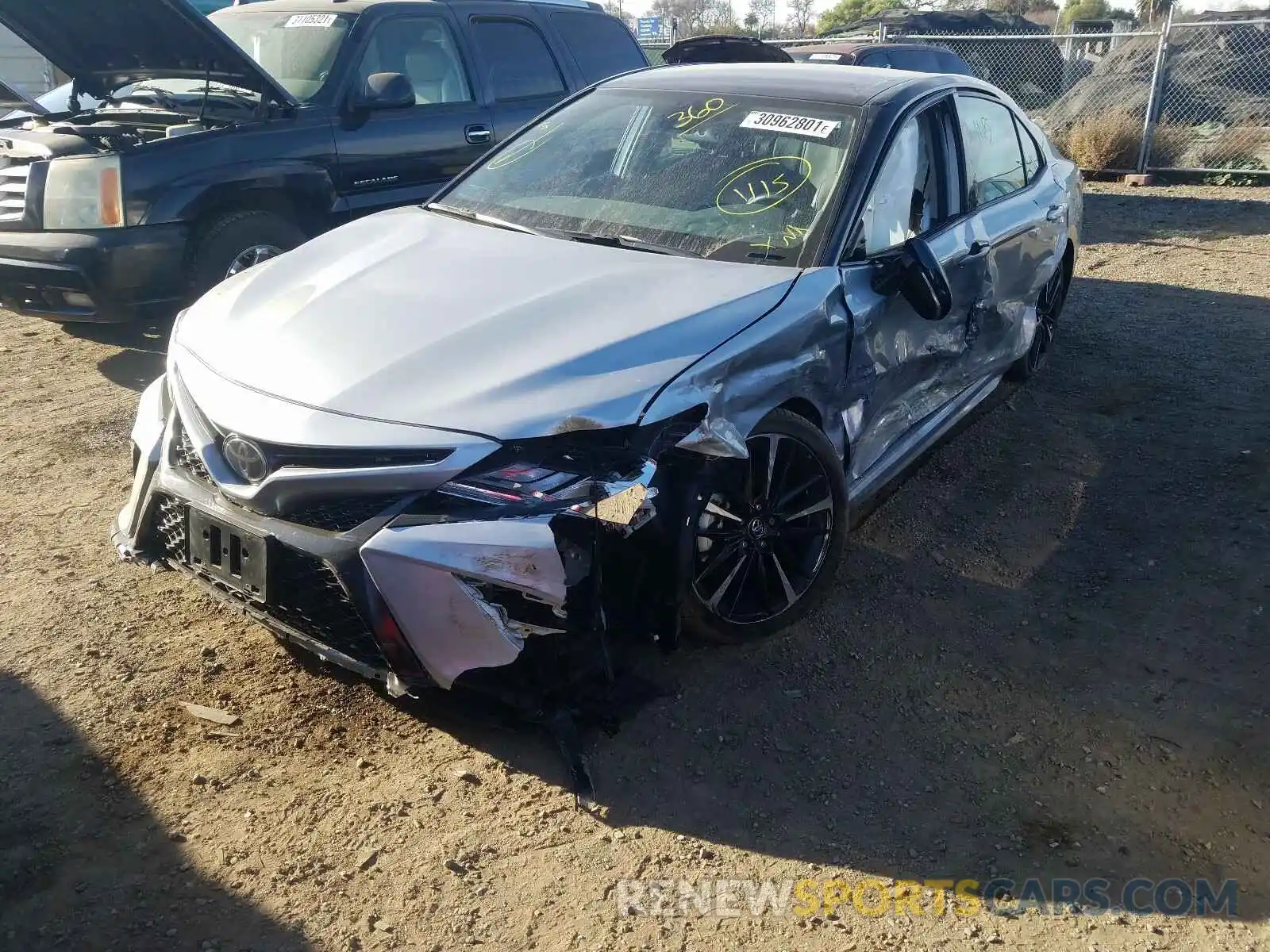 2 Photograph of a damaged car 4T1K61AK3LU347800 TOYOTA CAMRY 2020