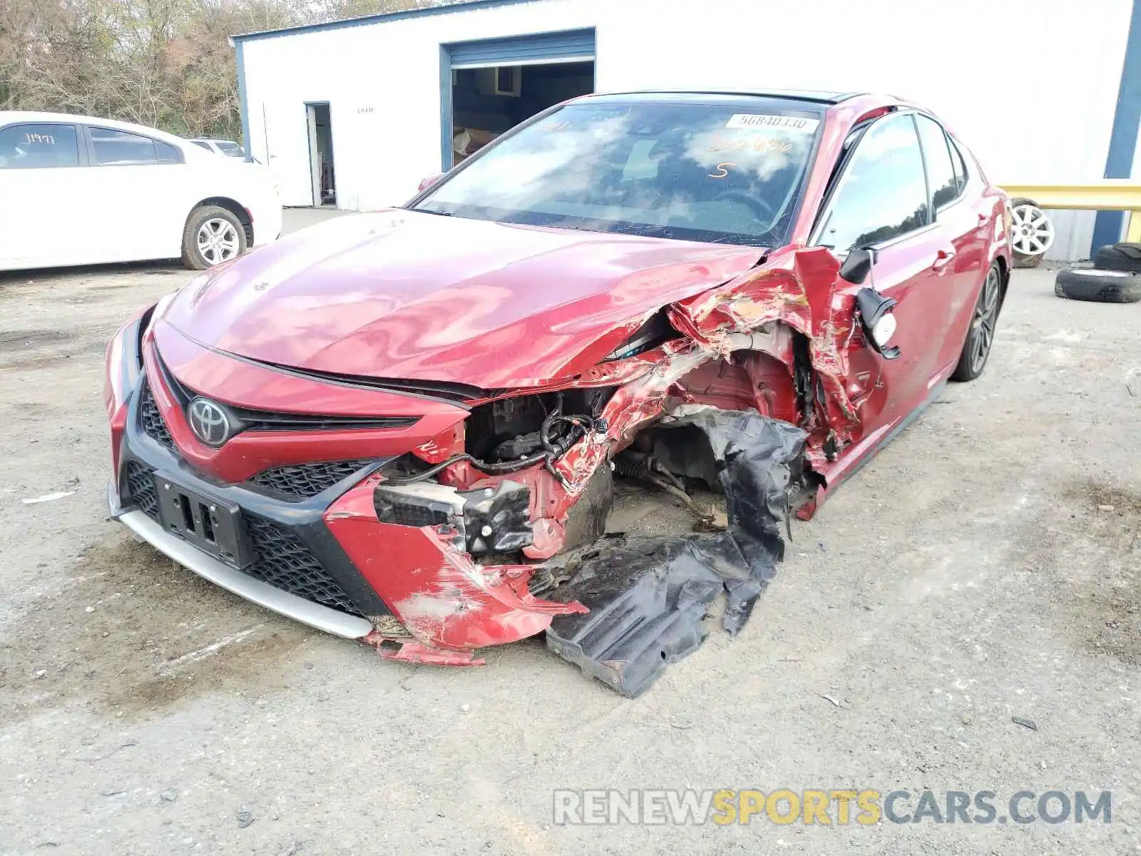 2 Photograph of a damaged car 4T1K61AK3LU362636 TOYOTA CAMRY 2020