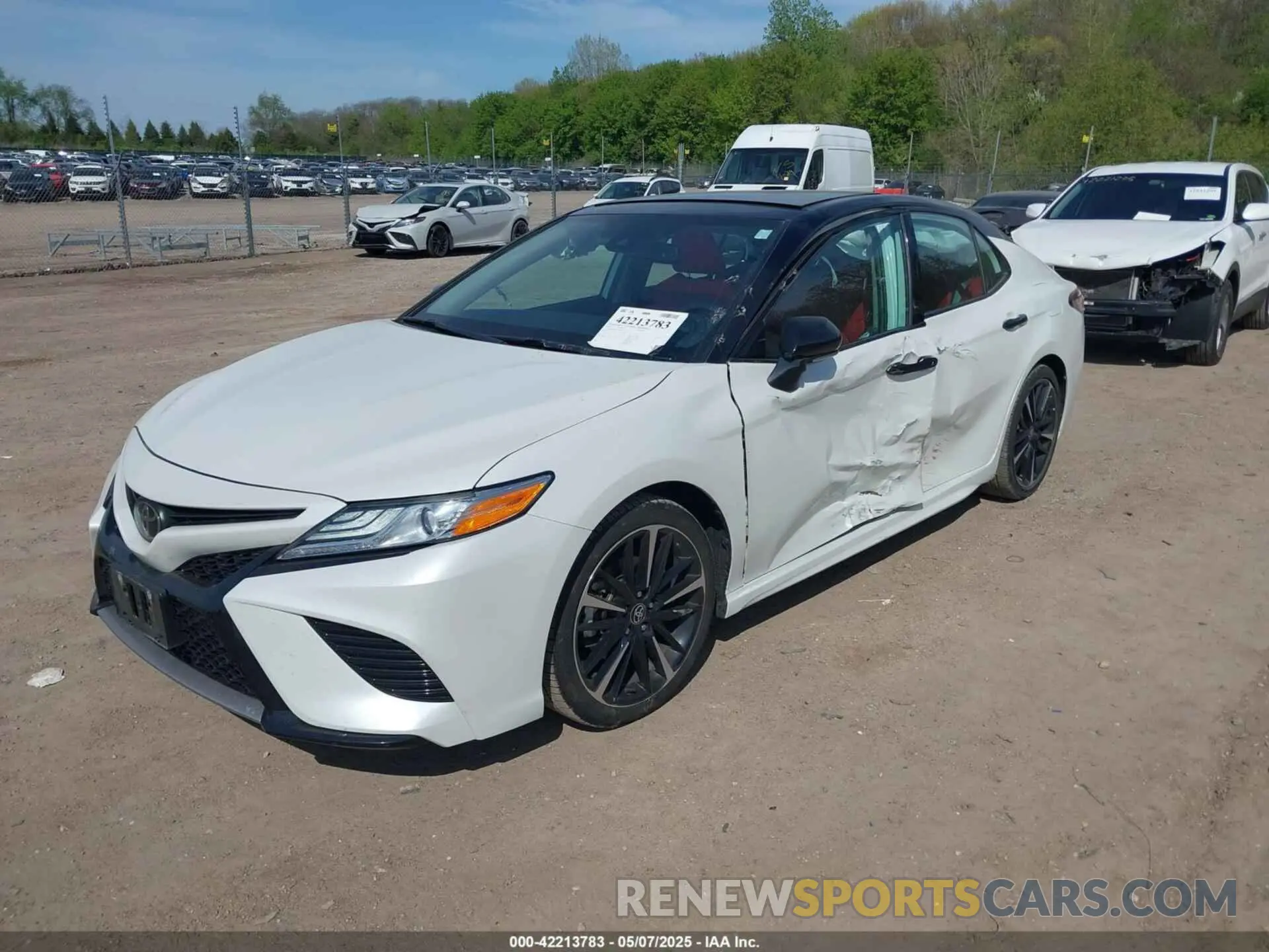 2 Photograph of a damaged car 4T1K61AK3LU363429 TOYOTA CAMRY 2020