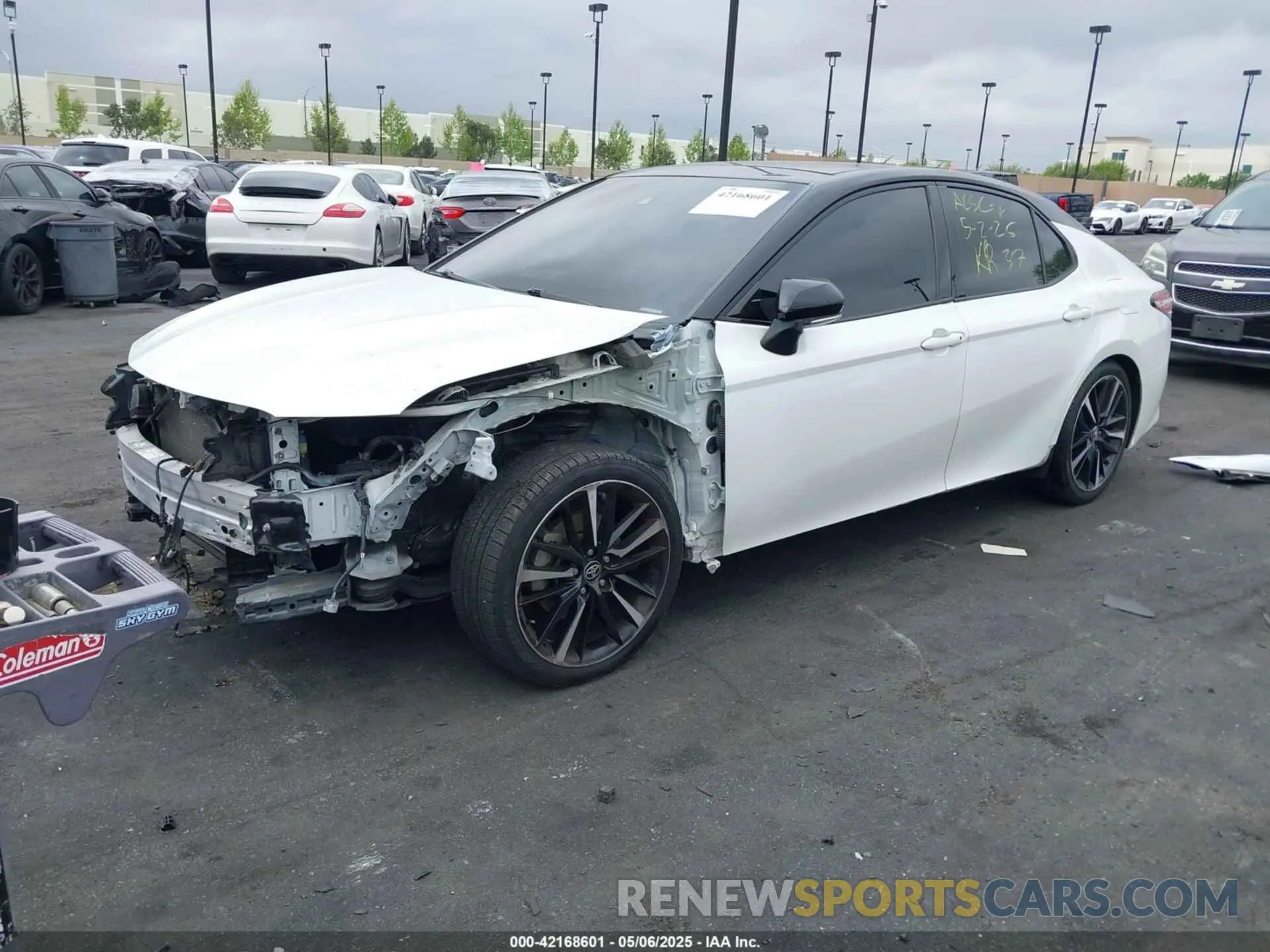 2 Photograph of a damaged car 4T1K61AK3LU368467 TOYOTA CAMRY 2020