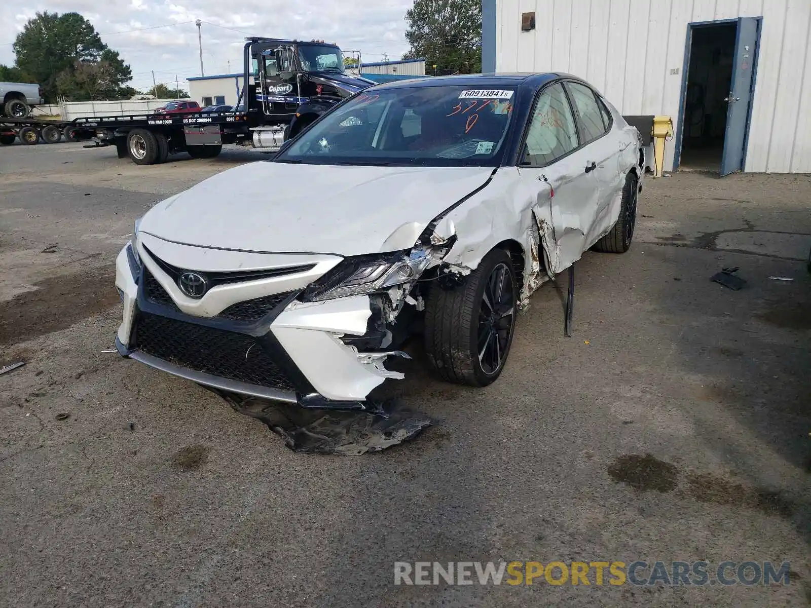 2 Photograph of a damaged car 4T1K61AK3LU377394 TOYOTA CAMRY 2020