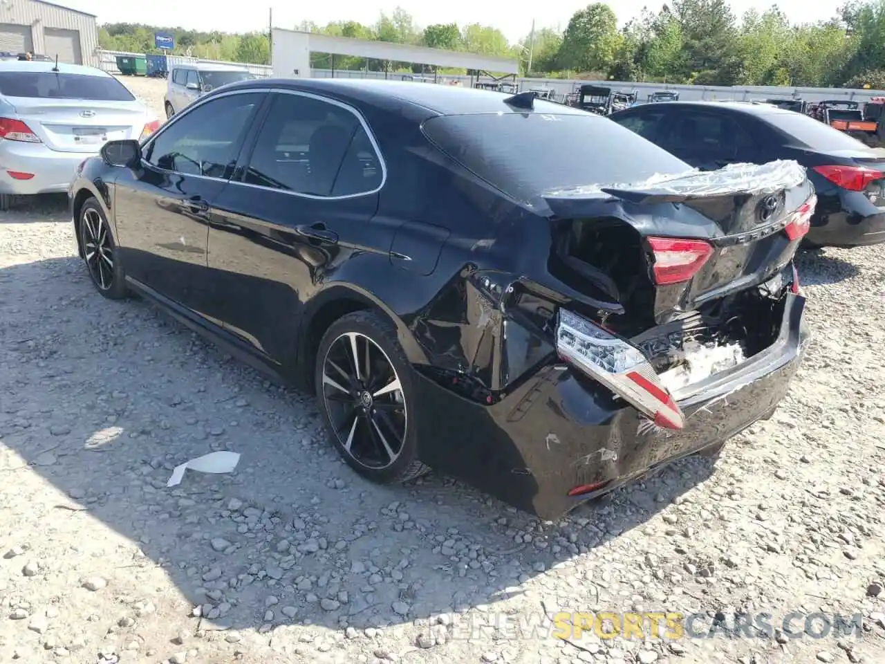 3 Photograph of a damaged car 4T1K61AK3LU506525 TOYOTA CAMRY 2020