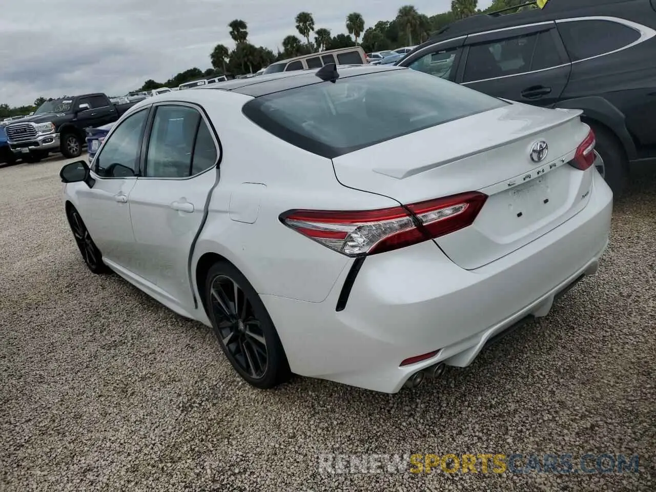2 Photograph of a damaged car 4T1K61AK3LU861470 TOYOTA CAMRY 2020