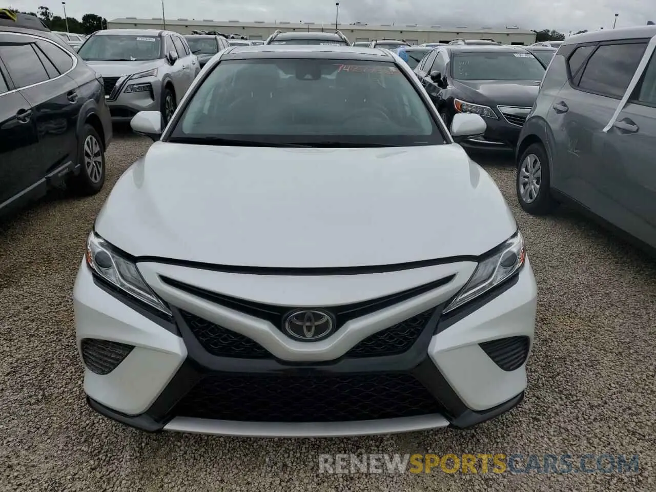 5 Photograph of a damaged car 4T1K61AK3LU861470 TOYOTA CAMRY 2020