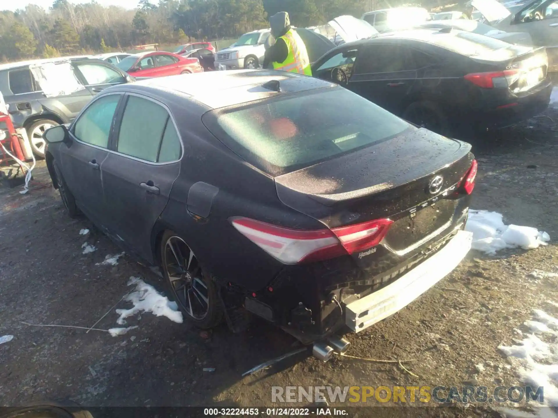 3 Photograph of a damaged car 4T1K61AK3LU872100 TOYOTA CAMRY 2020