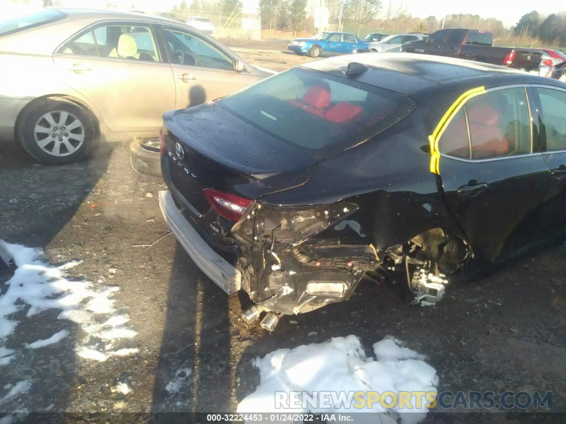 6 Photograph of a damaged car 4T1K61AK3LU872100 TOYOTA CAMRY 2020