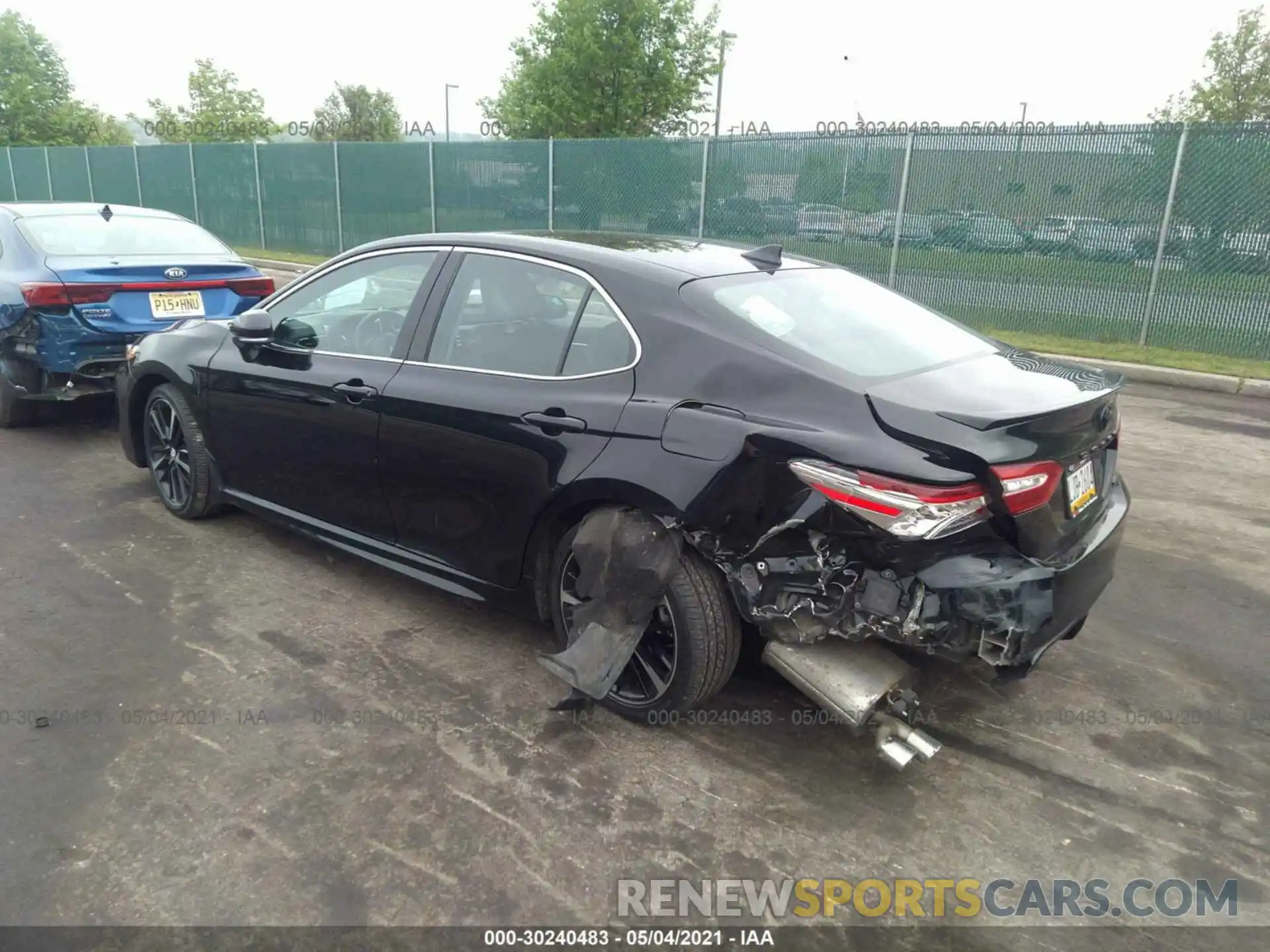 3 Photograph of a damaged car 4T1K61AK3LU930318 TOYOTA CAMRY 2020