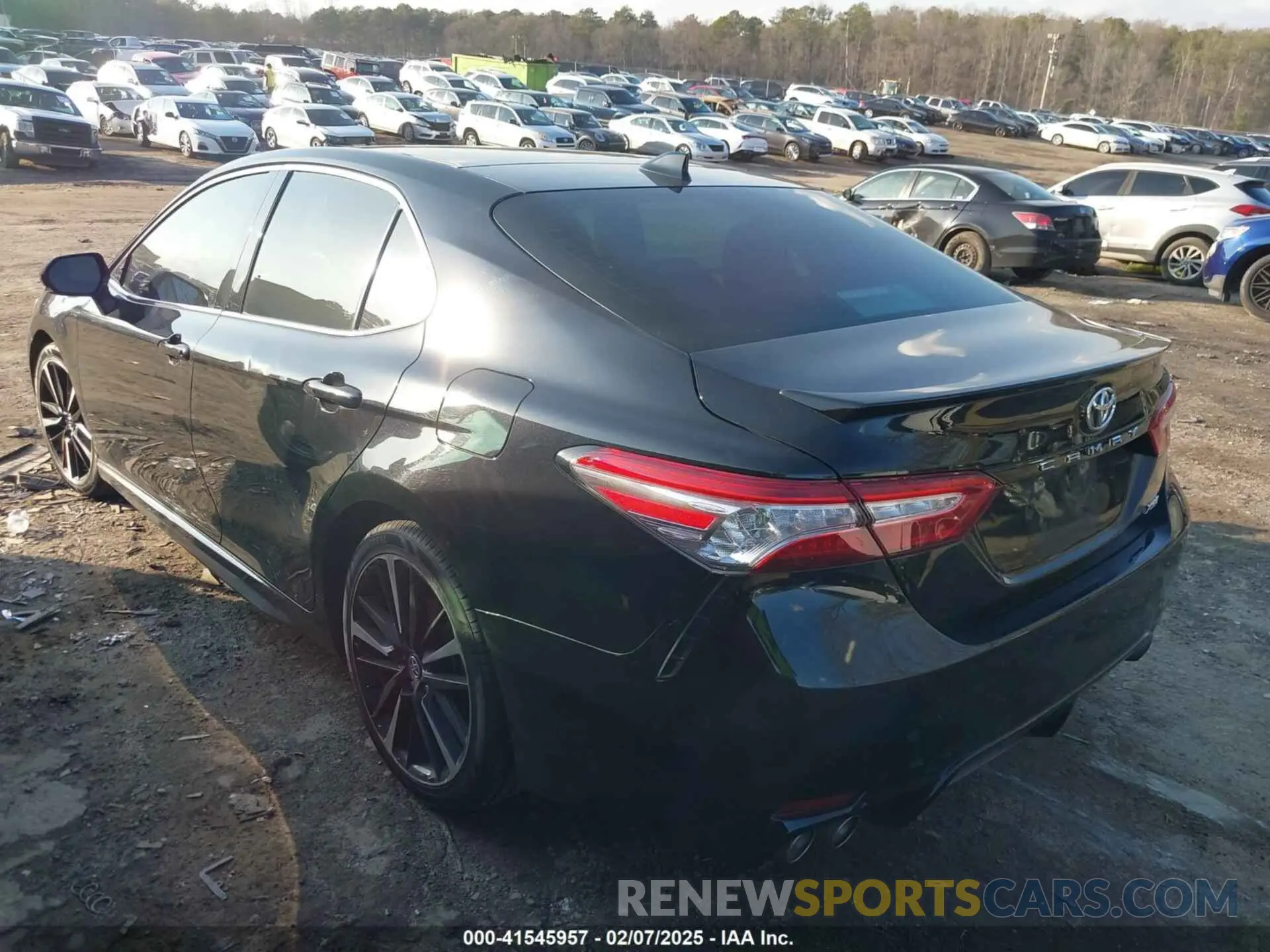 3 Photograph of a damaged car 4T1K61AK3LU931534 TOYOTA CAMRY 2020