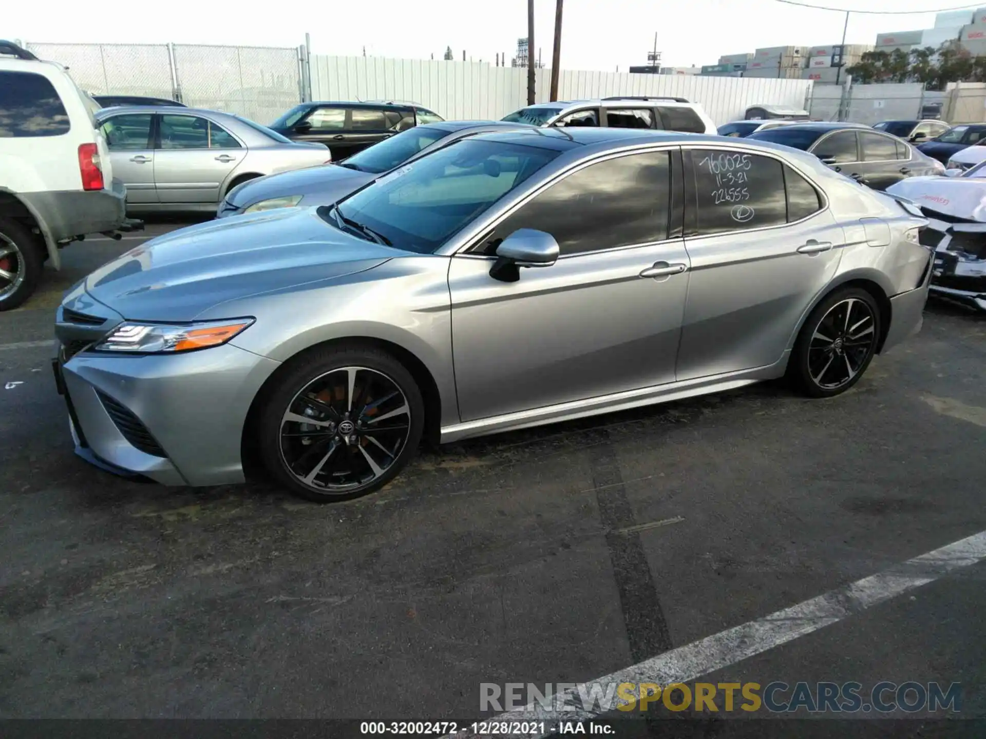 2 Photograph of a damaged car 4T1K61AK3LU956935 TOYOTA CAMRY 2020