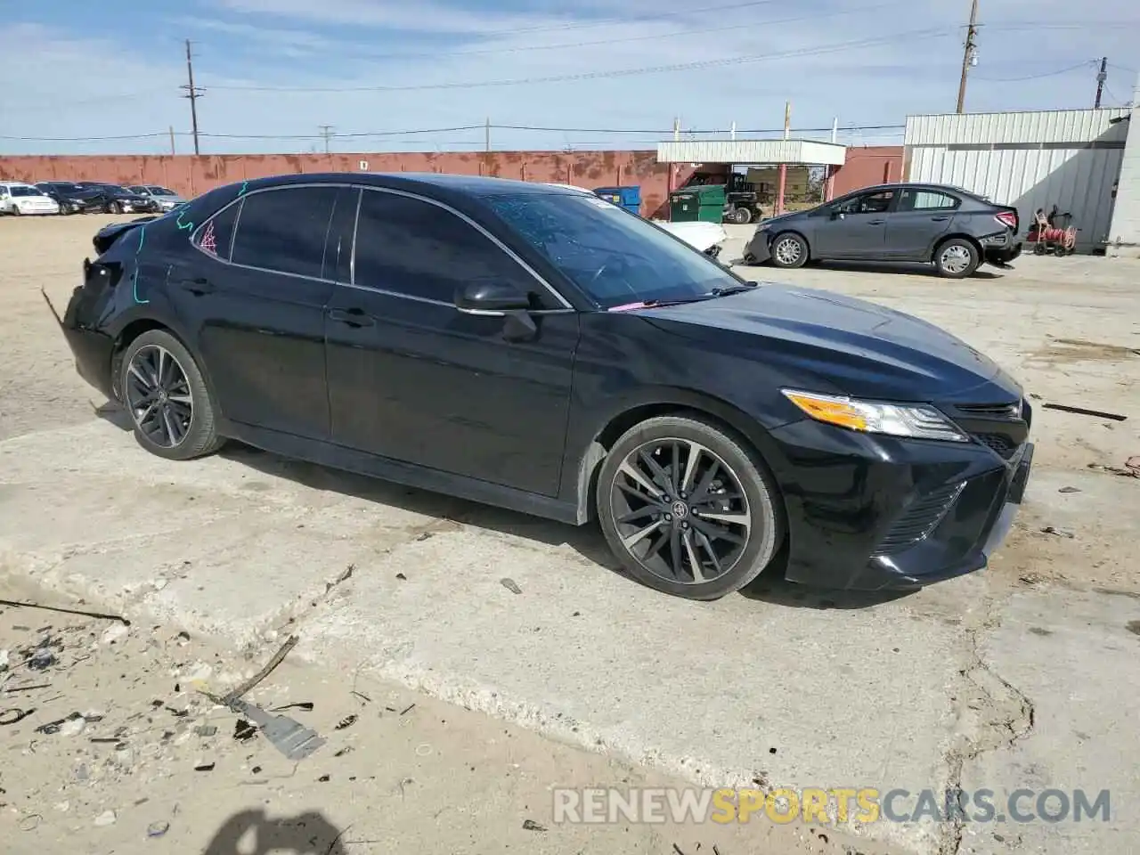 4 Photograph of a damaged car 4T1K61AK3LU962301 TOYOTA CAMRY 2020