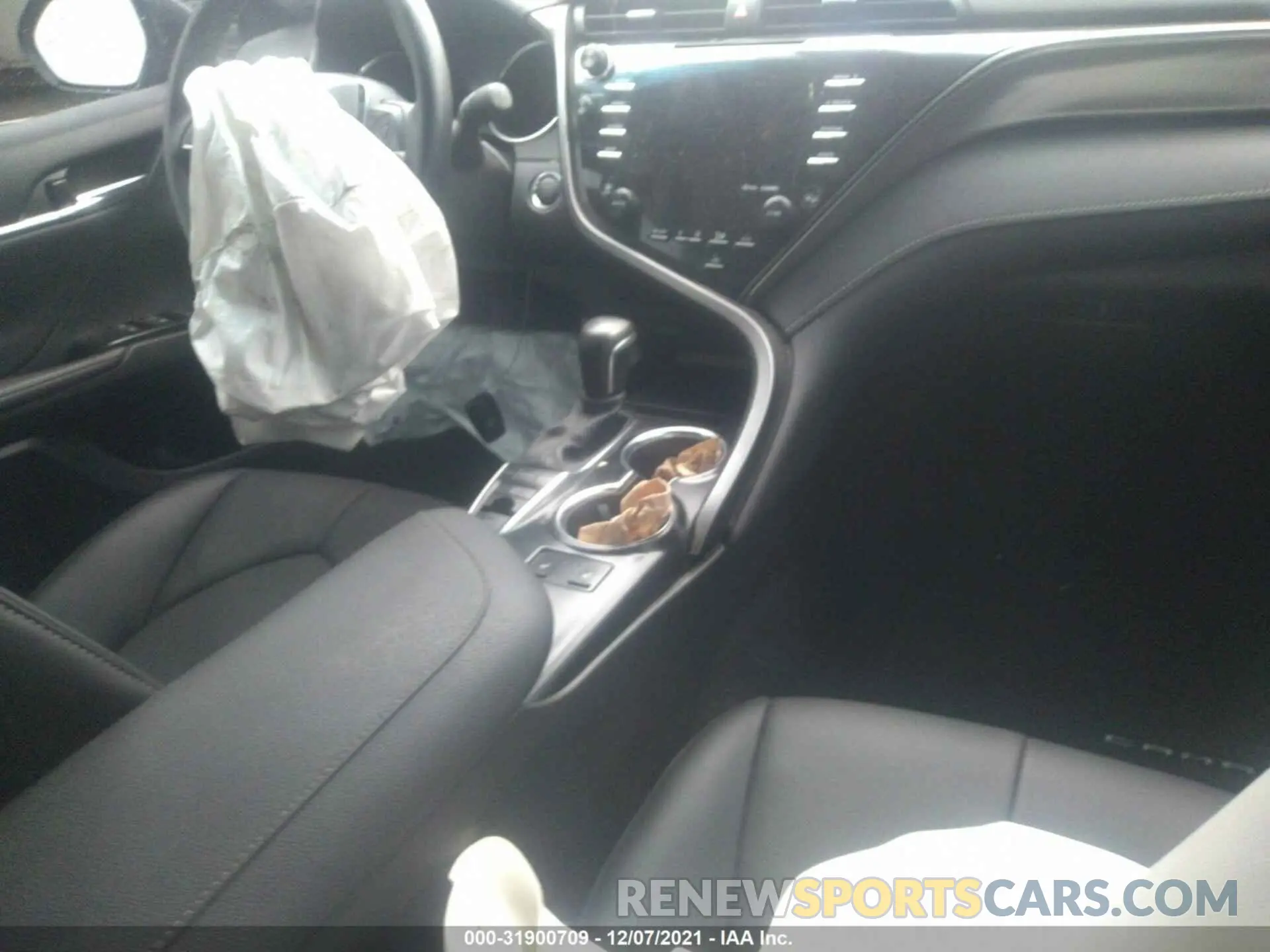 5 Photograph of a damaged car 4T1K61AK3LU984329 TOYOTA CAMRY 2020