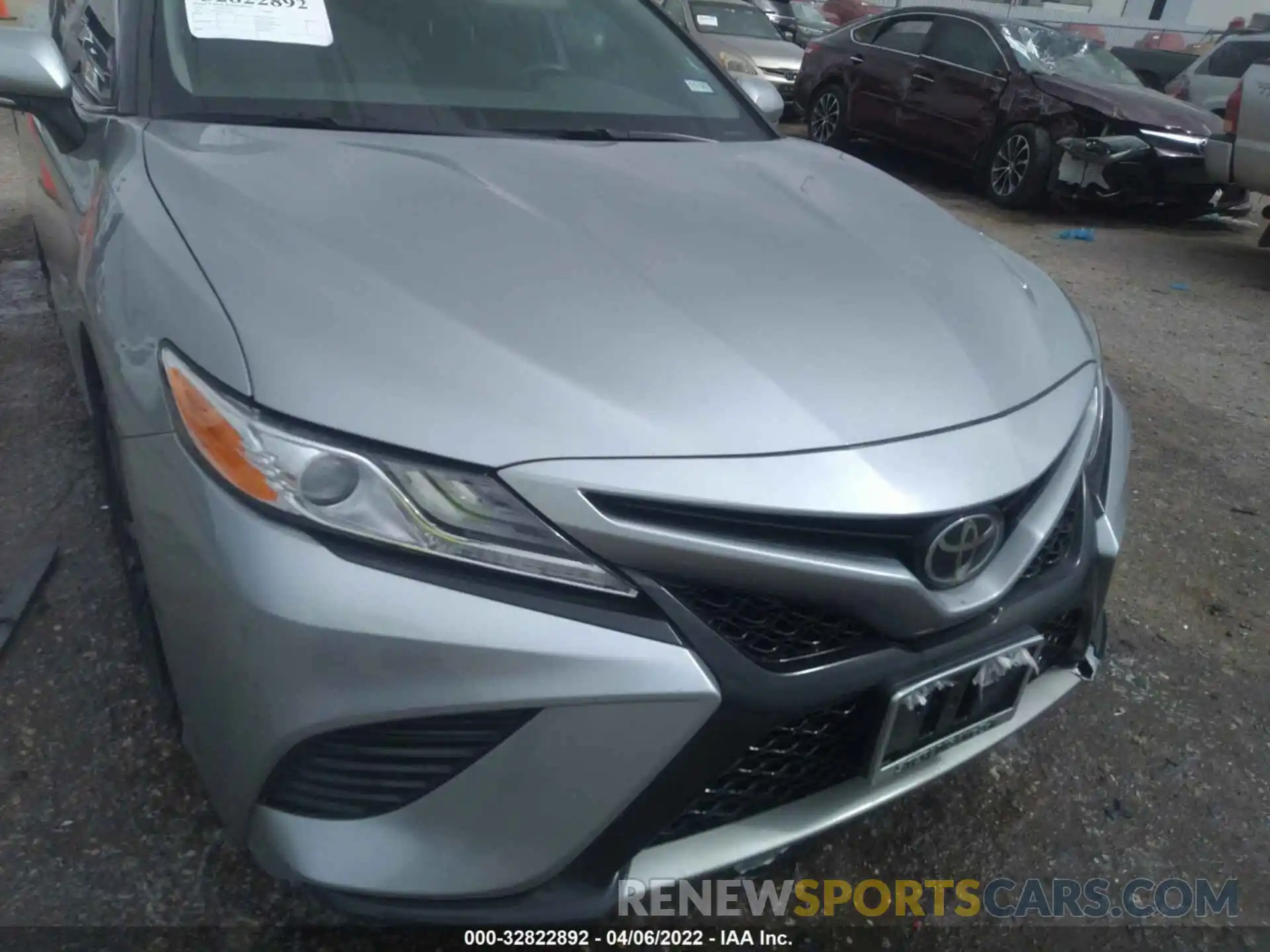 6 Photograph of a damaged car 4T1K61AK4LU318936 TOYOTA CAMRY 2020