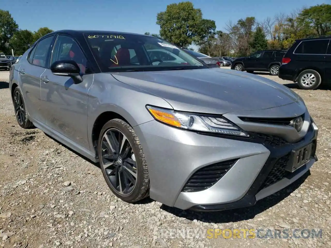 1 Photograph of a damaged car 4T1K61AK4LU328057 TOYOTA CAMRY 2020