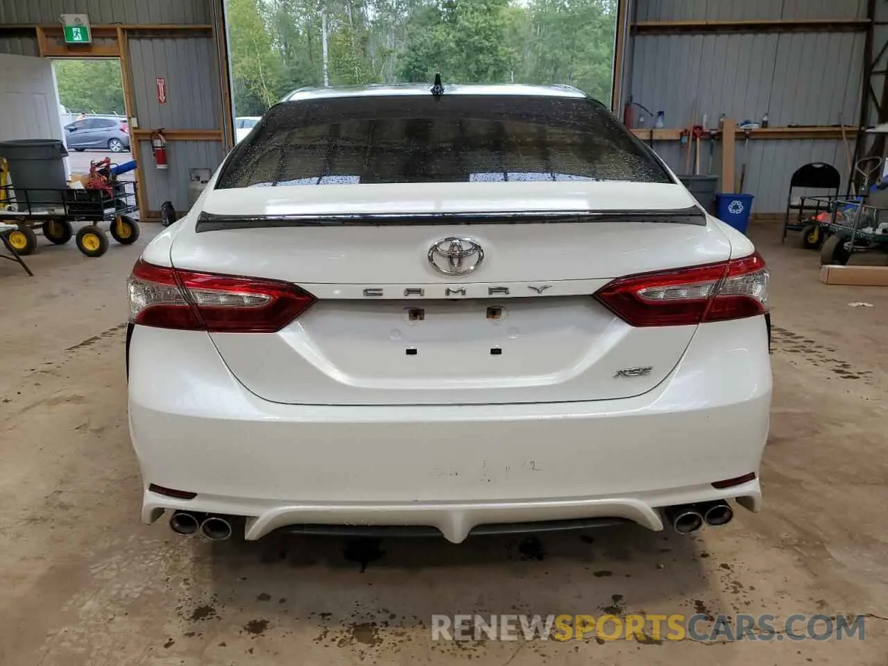 6 Photograph of a damaged car 4T1K61AK4LU333131 TOYOTA CAMRY 2020