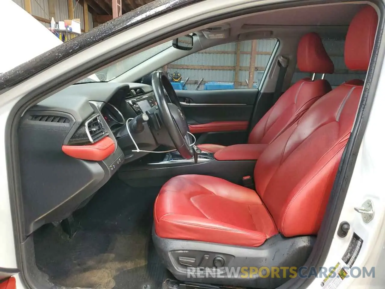 7 Photograph of a damaged car 4T1K61AK4LU333131 TOYOTA CAMRY 2020