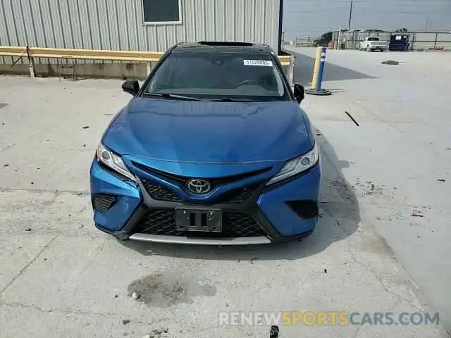 11 Photograph of a damaged car 4T1K61AK4LU340872 TOYOTA CAMRY 2020