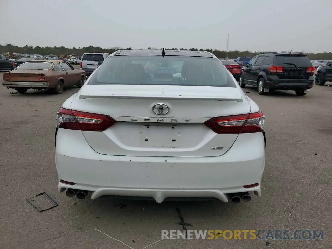 6 Photograph of a damaged car 4T1K61AK4LU343934 TOYOTA CAMRY 2020