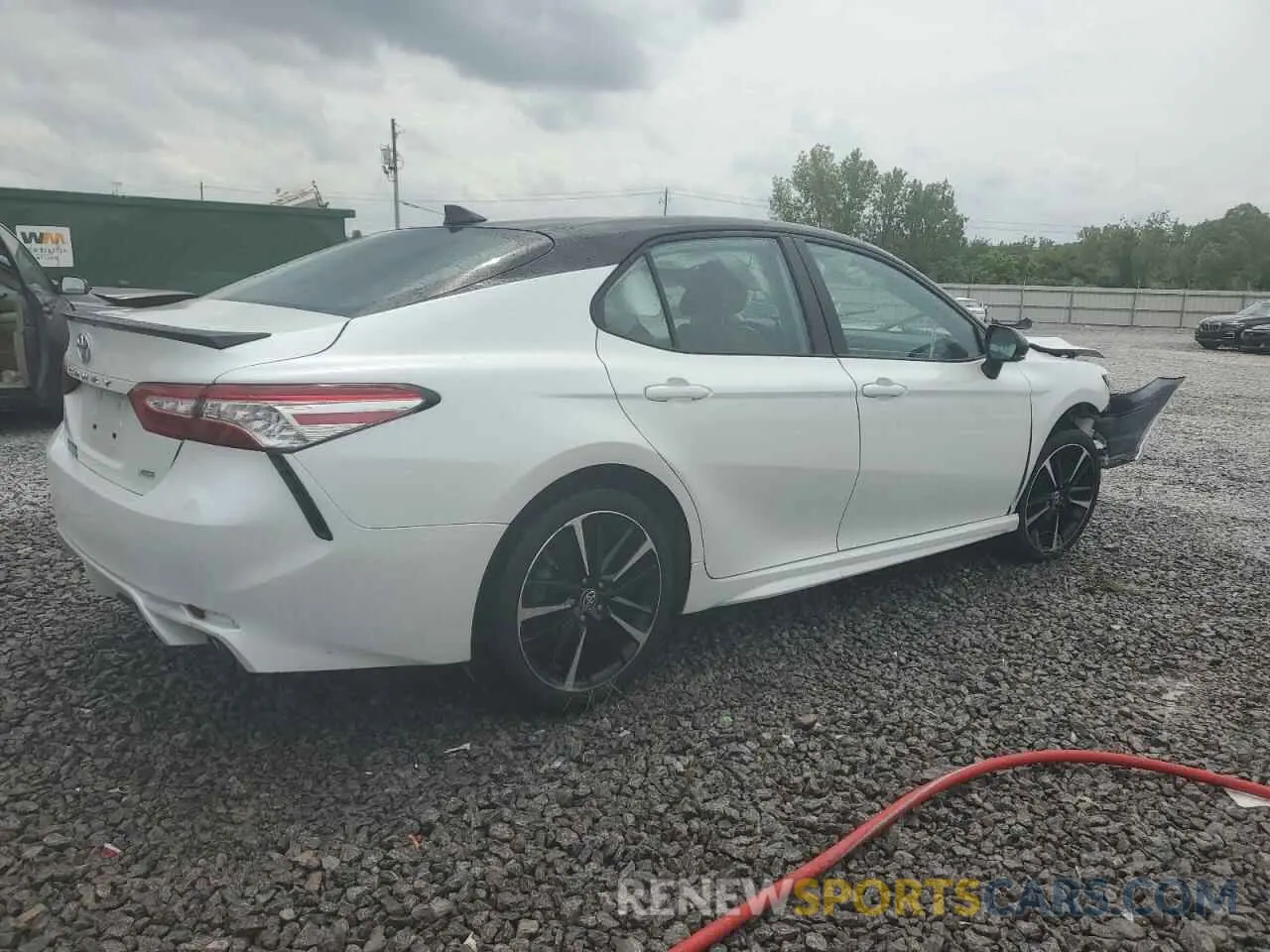 3 Photograph of a damaged car 4T1K61AK4LU382894 TOYOTA CAMRY 2020