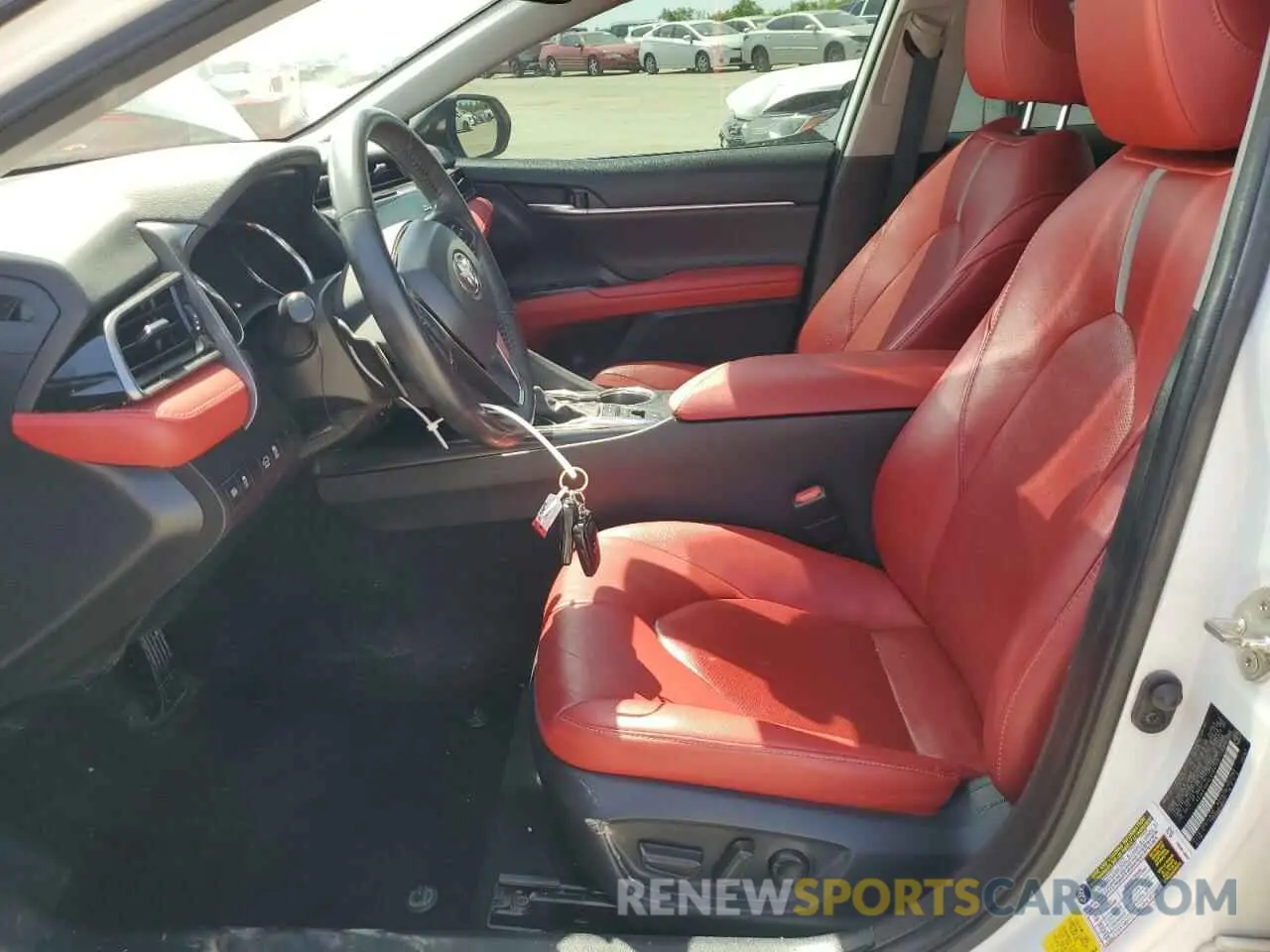 7 Photograph of a damaged car 4T1K61AK4LU384743 TOYOTA CAMRY 2020