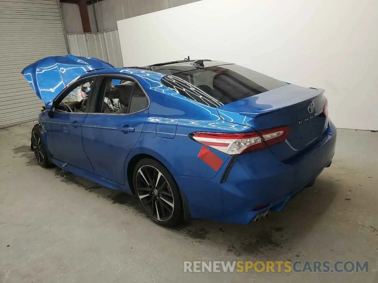 2 Photograph of a damaged car 4T1K61AK4LU384922 TOYOTA CAMRY 2020
