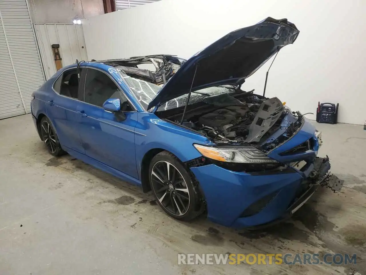 4 Photograph of a damaged car 4T1K61AK4LU384922 TOYOTA CAMRY 2020