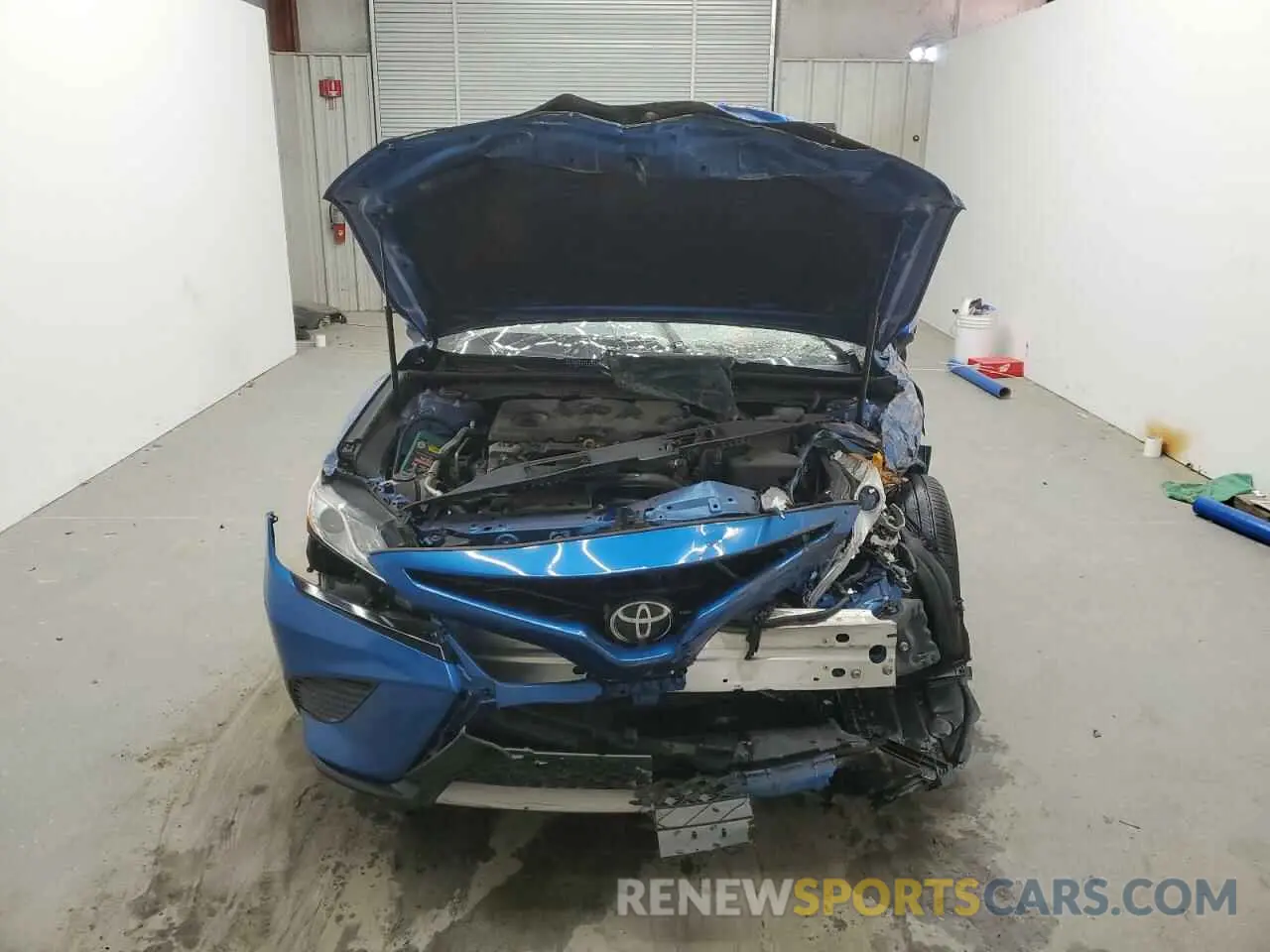 5 Photograph of a damaged car 4T1K61AK4LU384922 TOYOTA CAMRY 2020